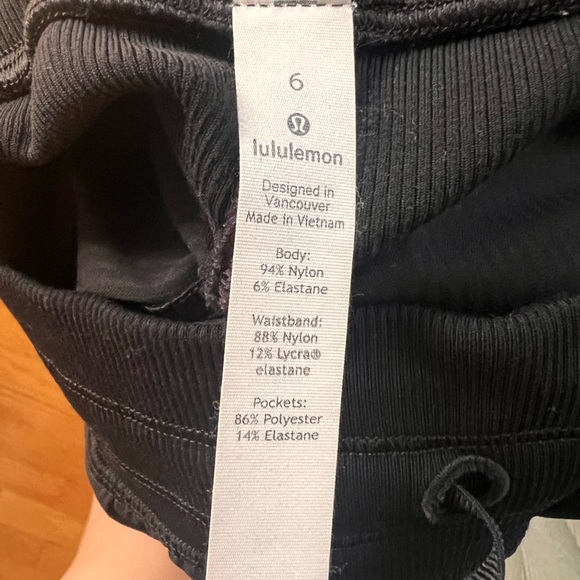 Lululemon joggers - Picture 3 of 3